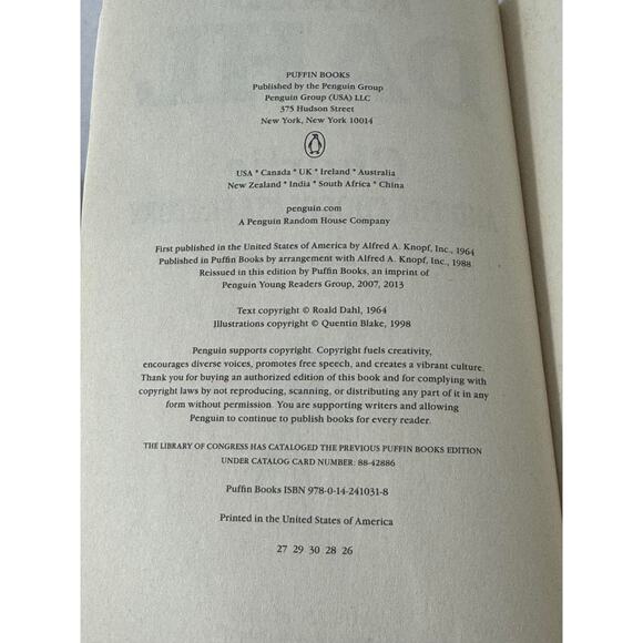 Charlie and the Chocolate Factory by Roald Dahl Golden Ticket 1998 - Picture 8 of 16